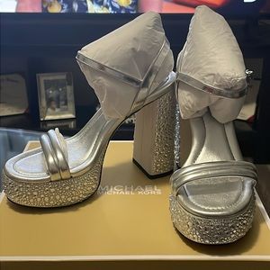 Michael Kors Laci Platform Sandal silver size 6 Brand New